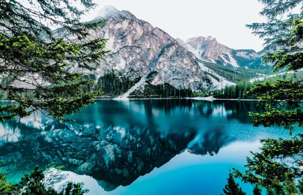  Lake Tahoe – Largest natural lake in California