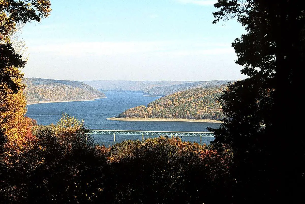 Allegheny Reservoir - Flowing across tree-covered hills in southwestern New York