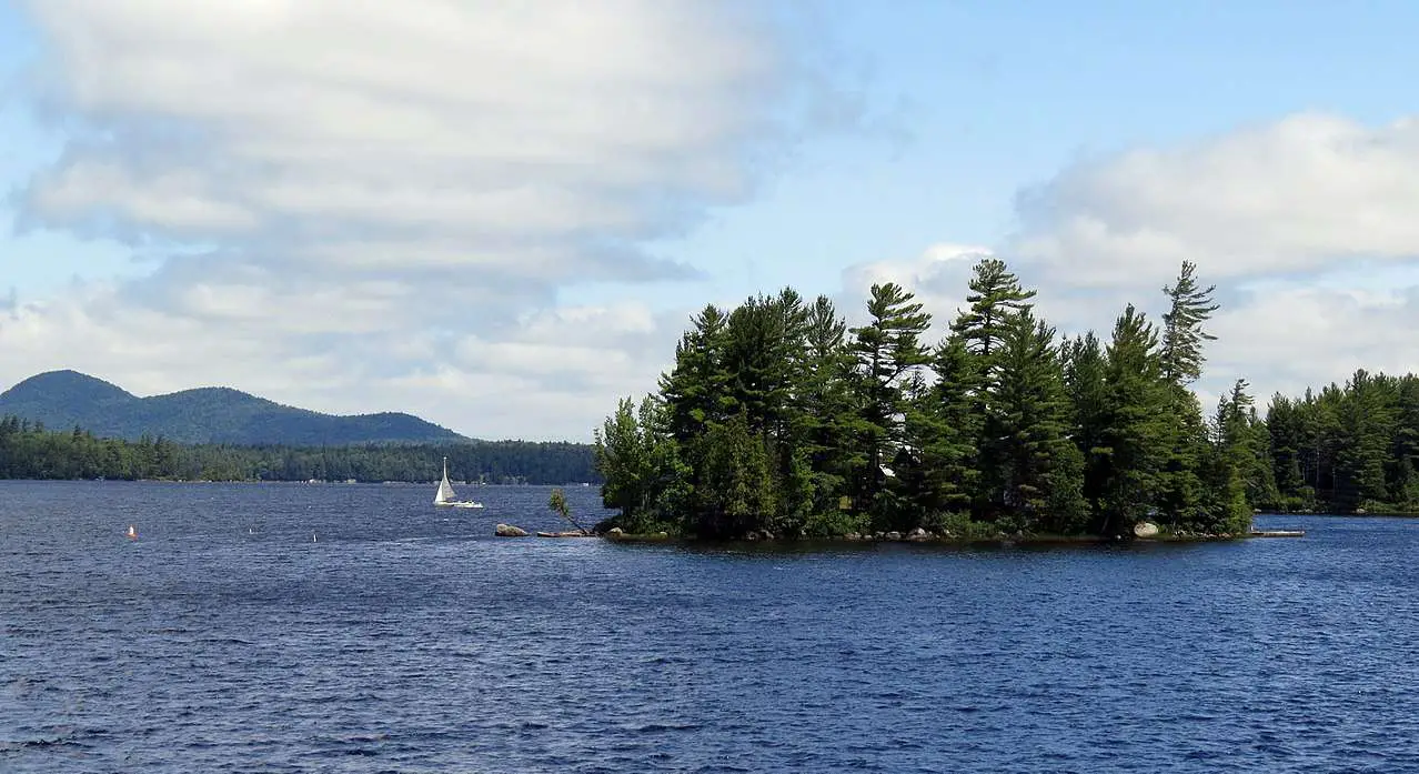 Raquette Lake - the largest natural lake in the Adirondacks