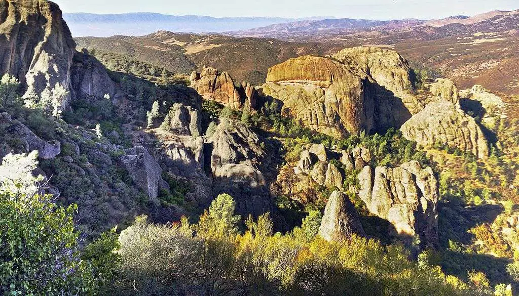 How to get to the Pinnacles National Park