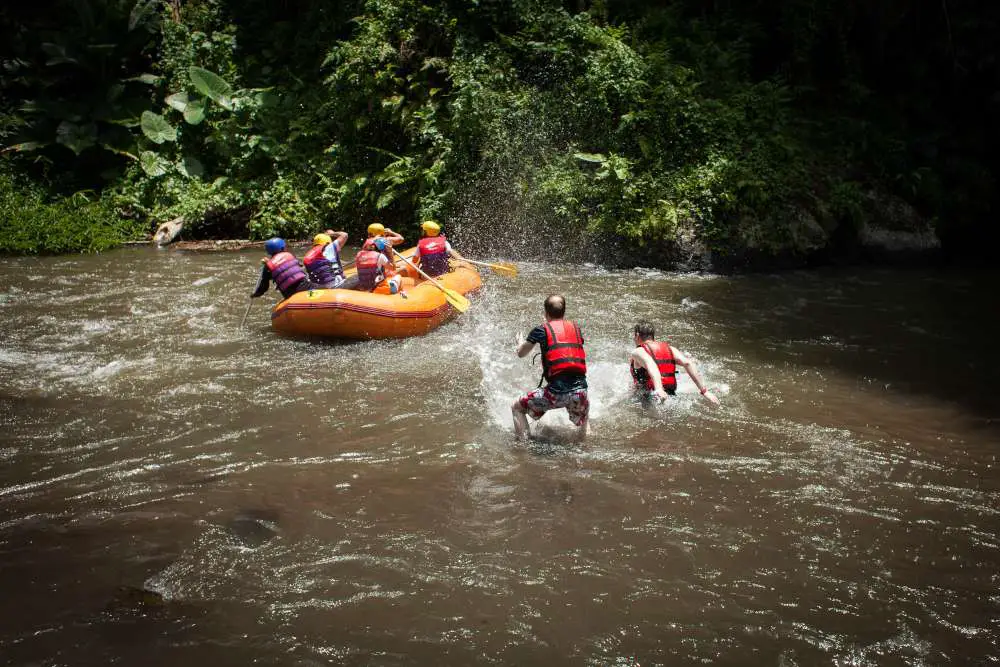 Tubing on the Green River Cove