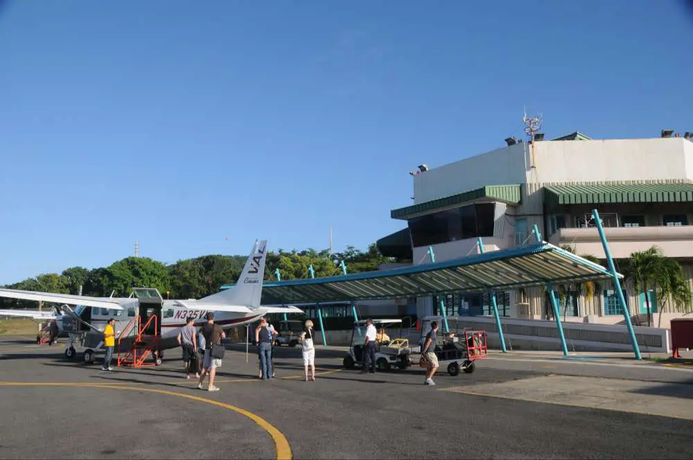 Taking a flight to Vieques