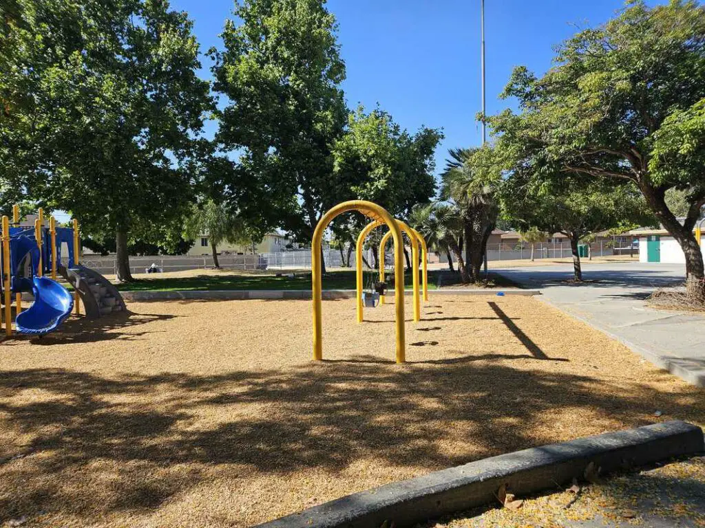 Schweitzer Park playground